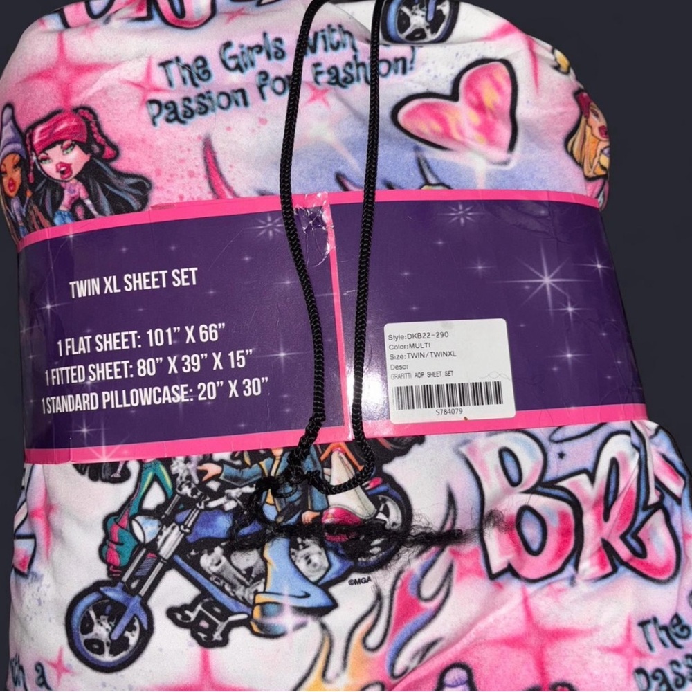 Bratz x Dolls Kill Sheet Set - Picture 2 of 3